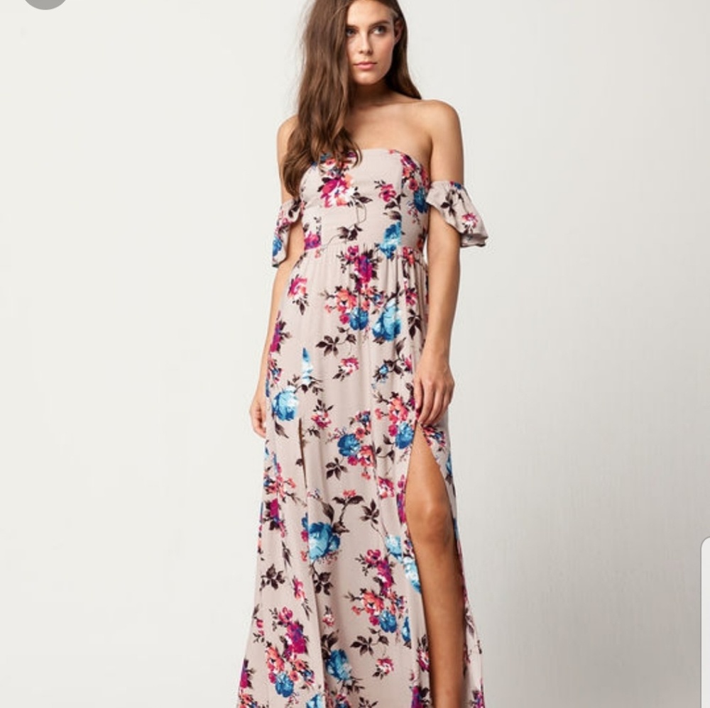 Beautiful Band of Gyspies off shoulder dress